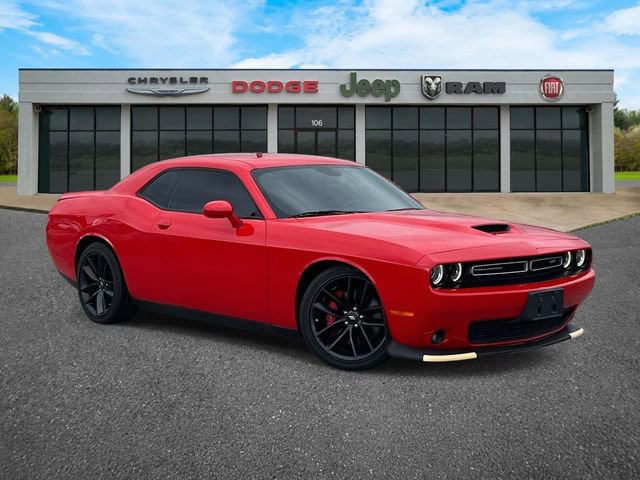 Certified 2022 Dodge Challenger GT w/ Performance Handling Group image 1