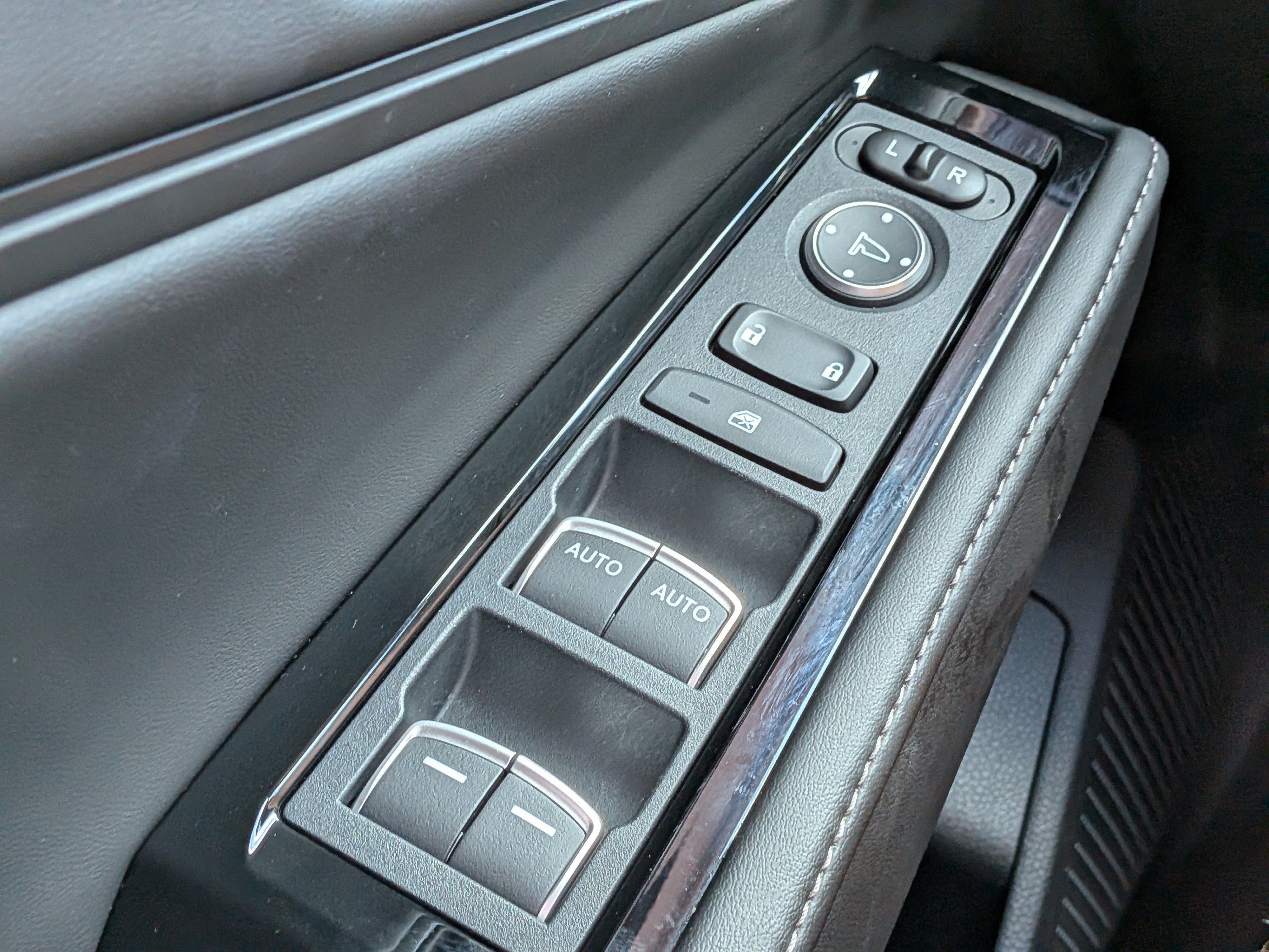 Used 2023 Honda Accord Touring image 23