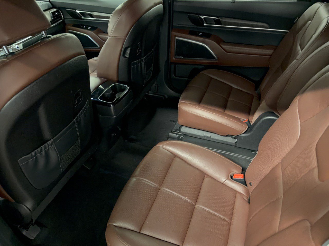 Used 2024 Kia Telluride EX w/ EX Captain's Chair Package FWD image 25