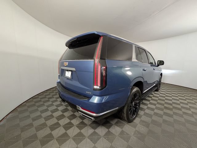 Used 2025 Cadillac Escalade Premium Luxury AWD/4WD image 3