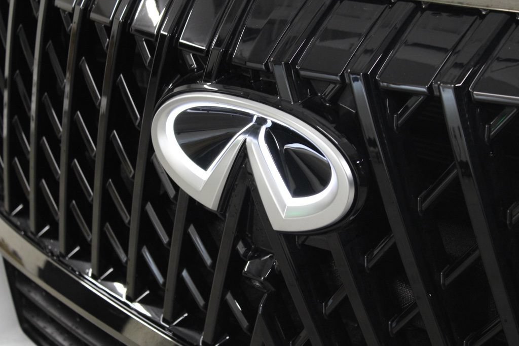 New 2026 INFINITI QX80 4WD w/ Sport Exterior Package image 9