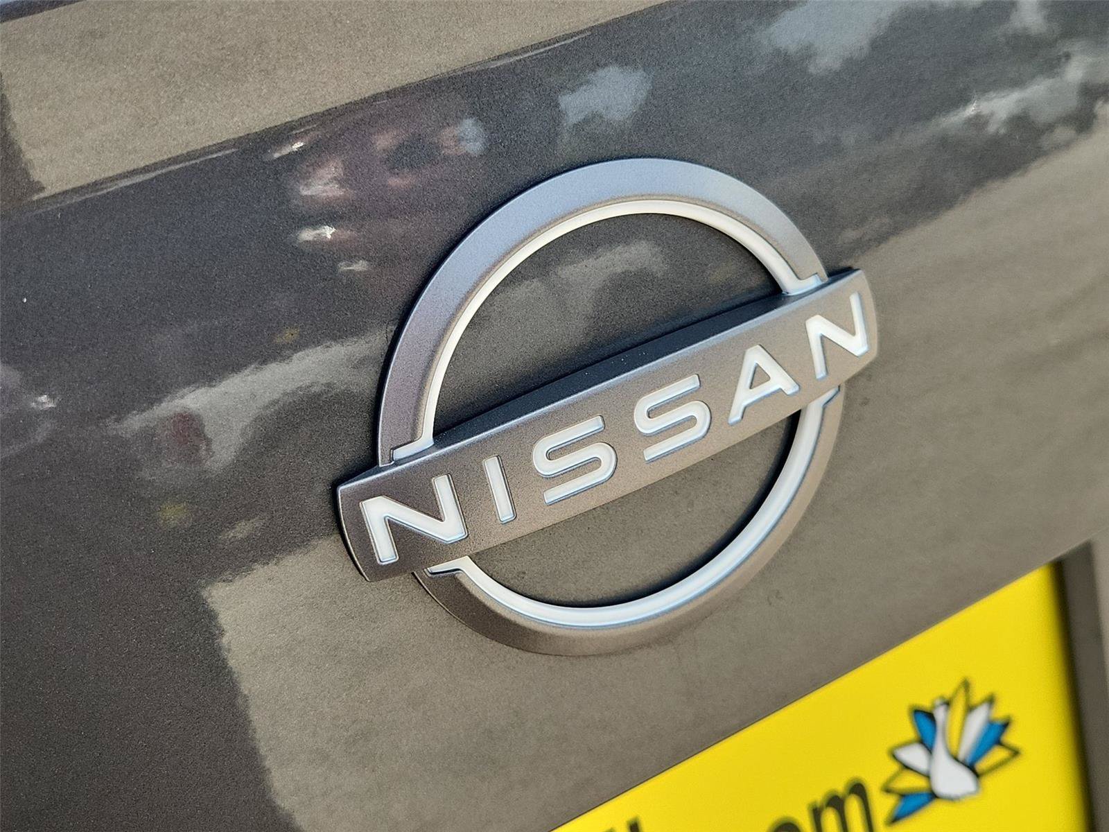 Used 2025 Nissan Versa S w/ S Plus Package FWD image 27