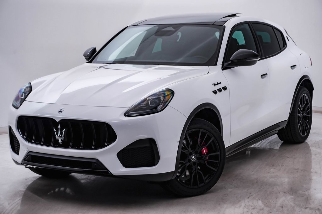 Used 2025 Maserati Grecale Modena image 3