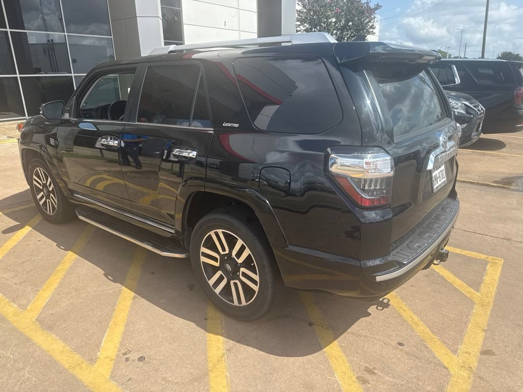 Used 2016 Toyota 4Runner Limited AWD/4WD image 3