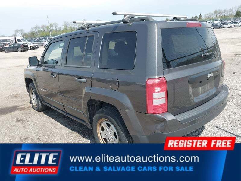 Used 2016 Jeep Patriot Sport FWD image 5