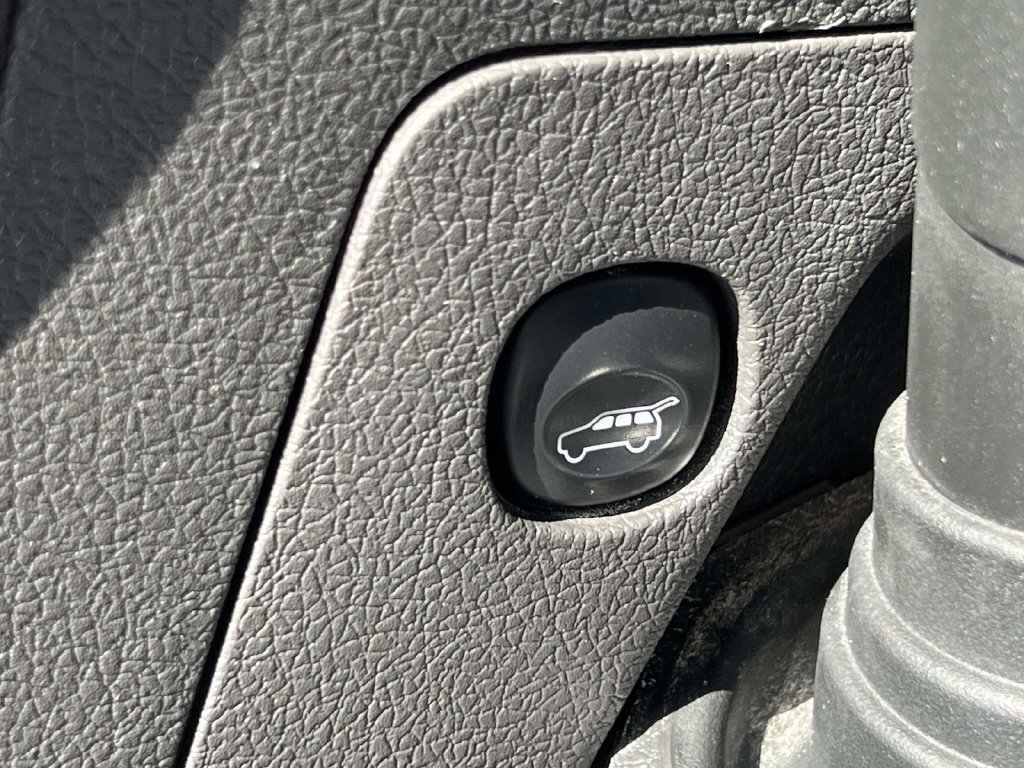 Used 2018 Ford Flex SEL w/ Equipment Group 202A AWD/4WD image 14