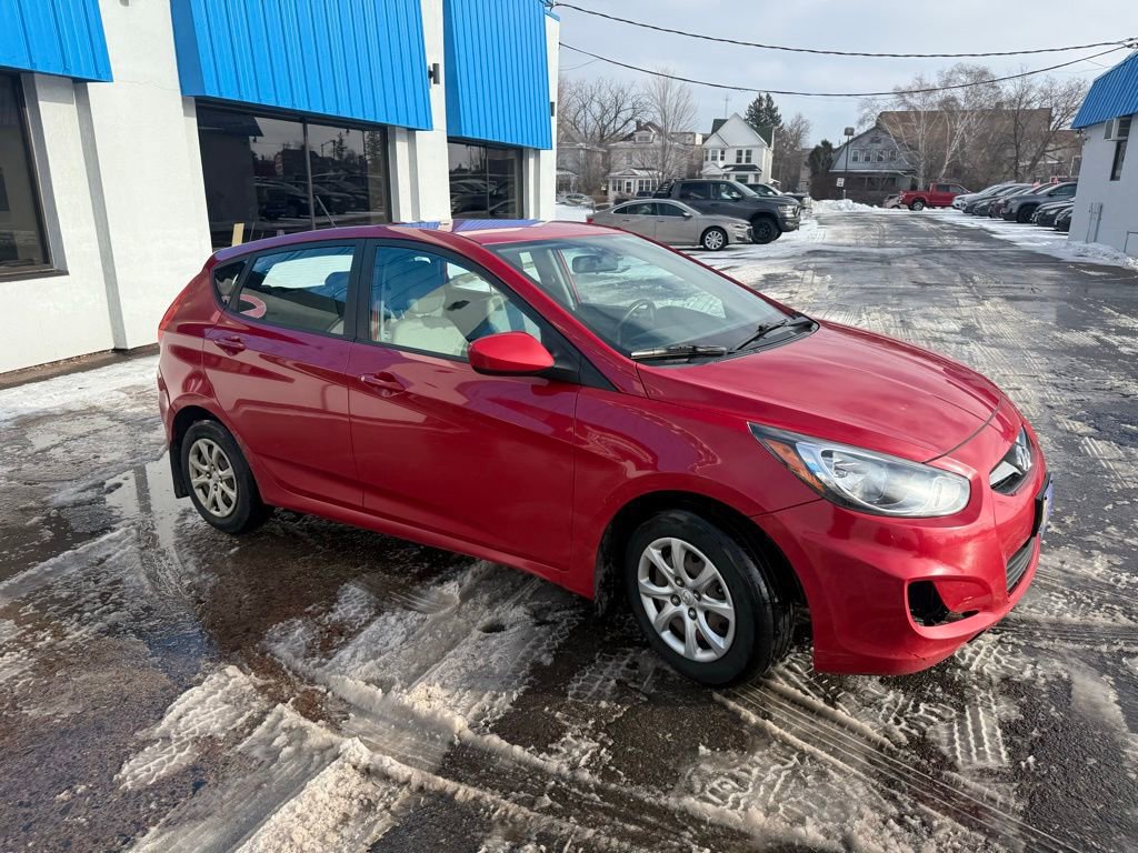 Used 2012 Hyundai Accent GS image 5