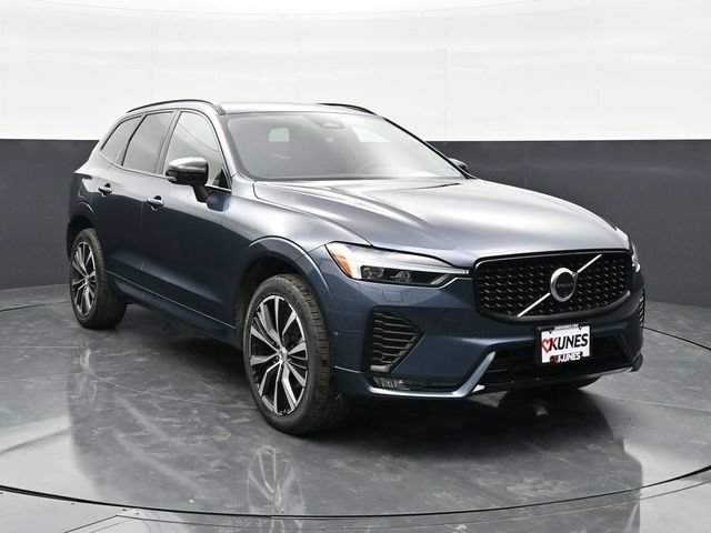 Used 2025 Volvo XC60 B5 Plus AWD/4WD image 4