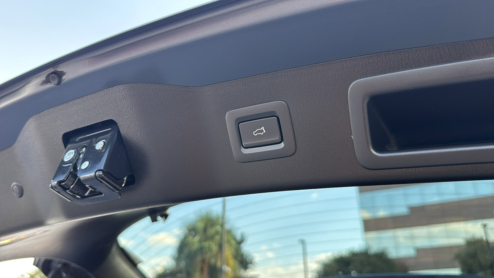 Certified 2024 MAZDA CX-5 Carbon Edition image 31