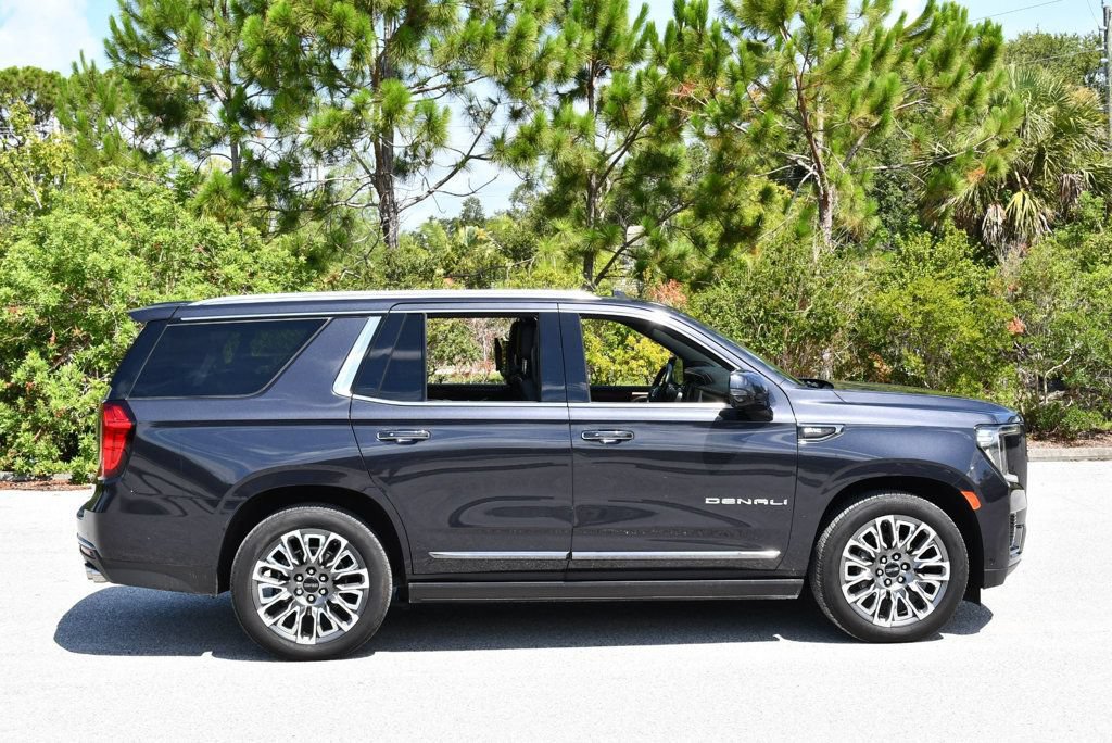 Used 2023 GMC Yukon Denali Ultimate AWD/4WD image 34