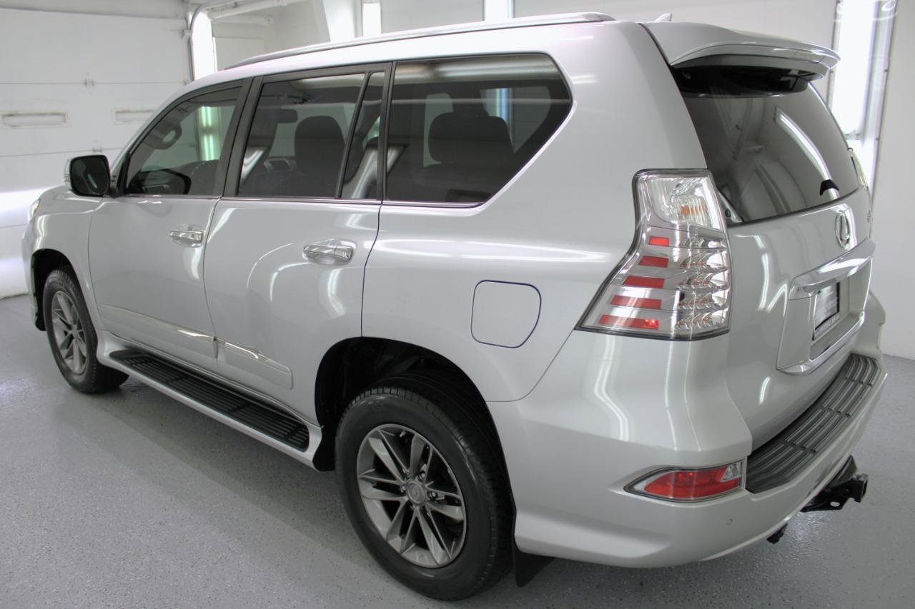 Used 2014 Lexus GX 460 w/ Premium Package image 6