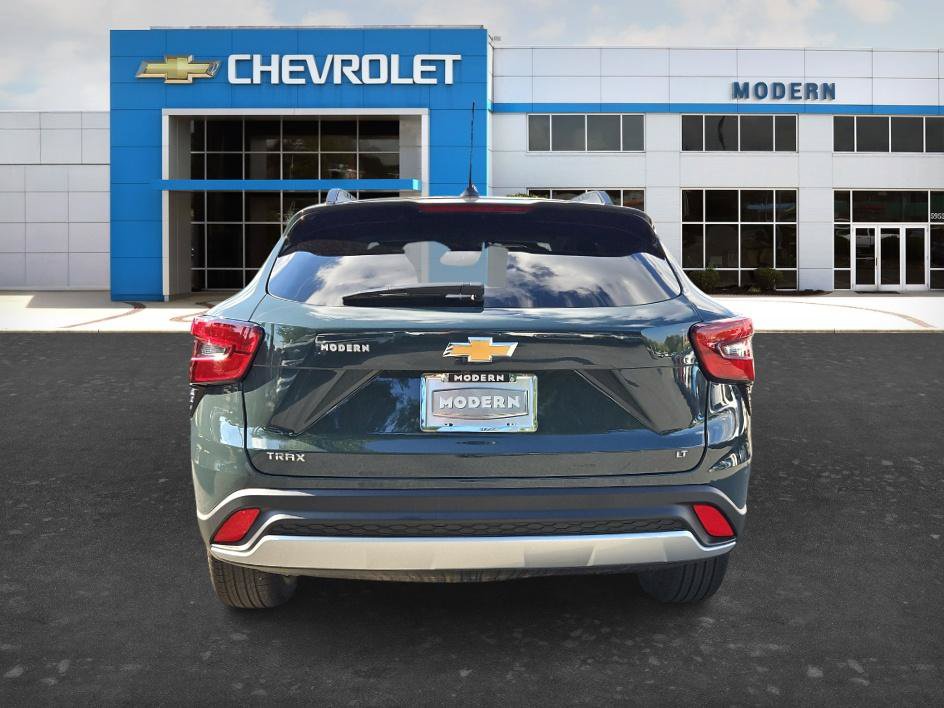 New 2026 Chevrolet Trax LT FWD image 4