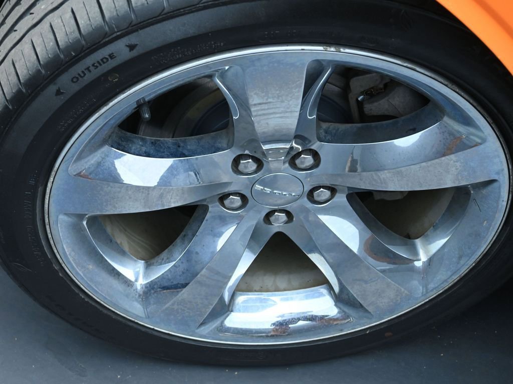 Used 2014 Dodge Challenger R/T Plus image 17