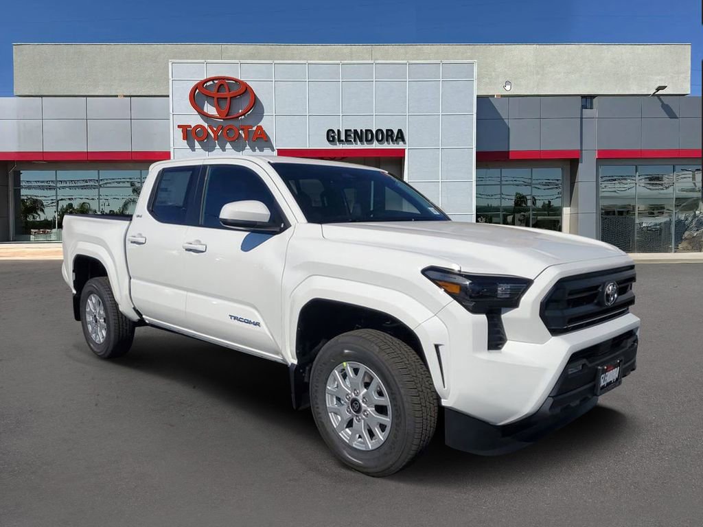 New 2025 Toyota Tacoma SR5