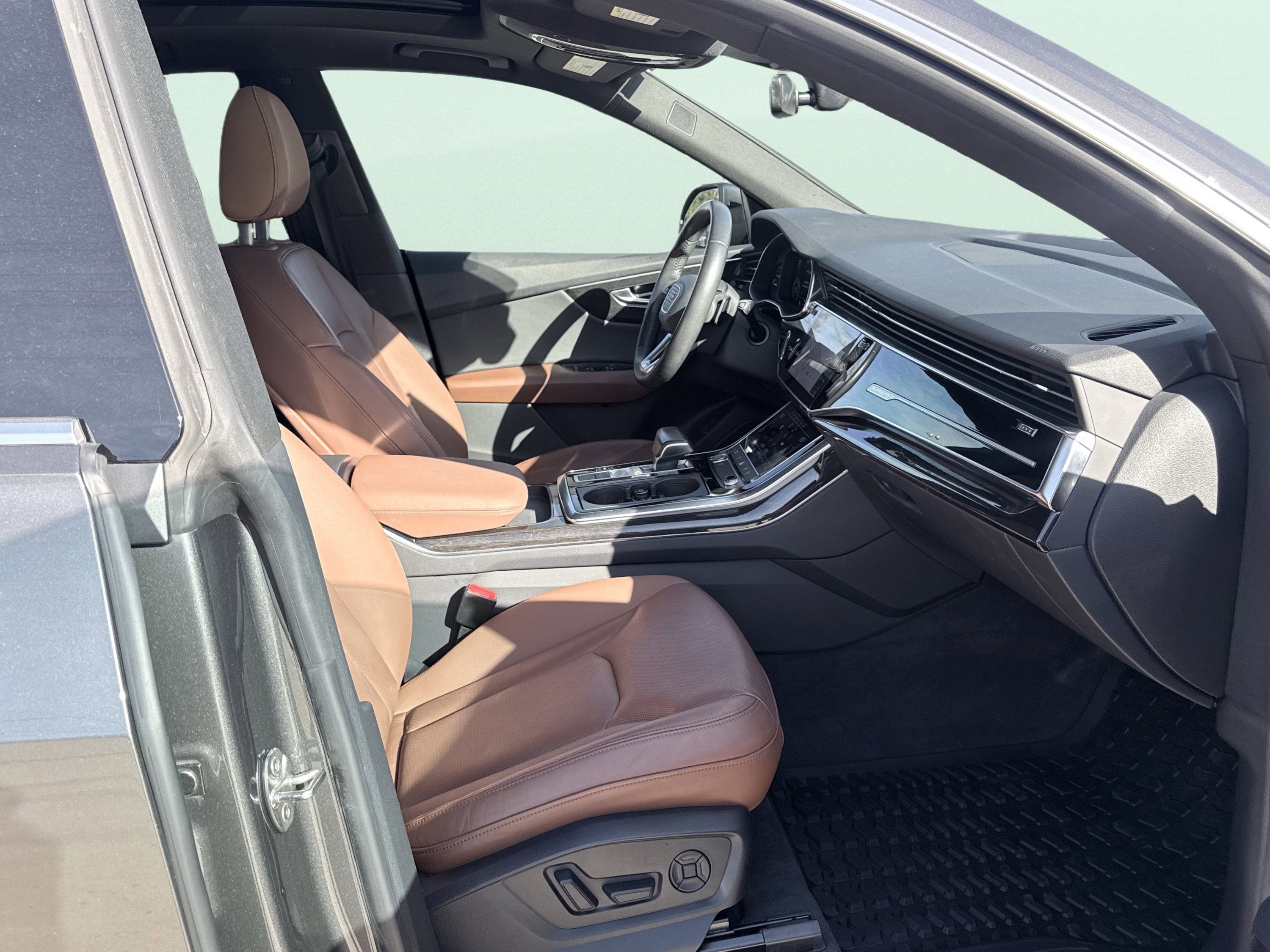 Used 2019 Audi Q8 Premium Plus w/ Premium Plus image 48