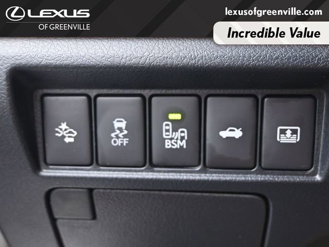 Used 2018 Toyota Avalon Limited FWD image 15