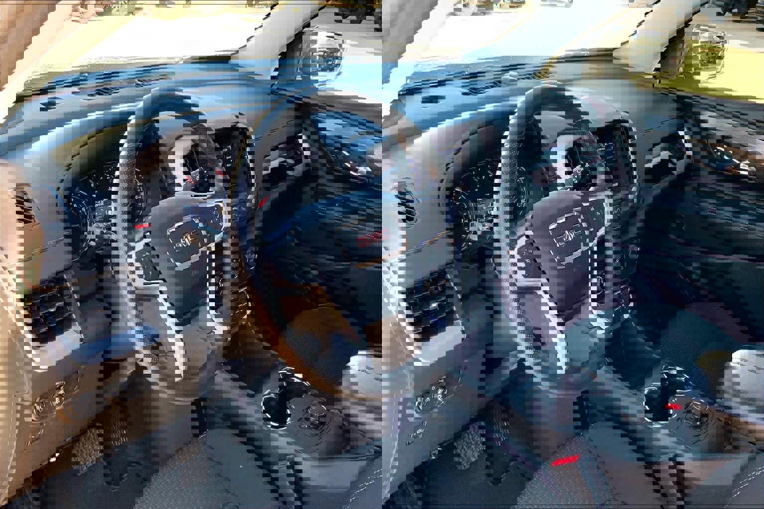 Certified 2023 GMC Terrain SLE image 15