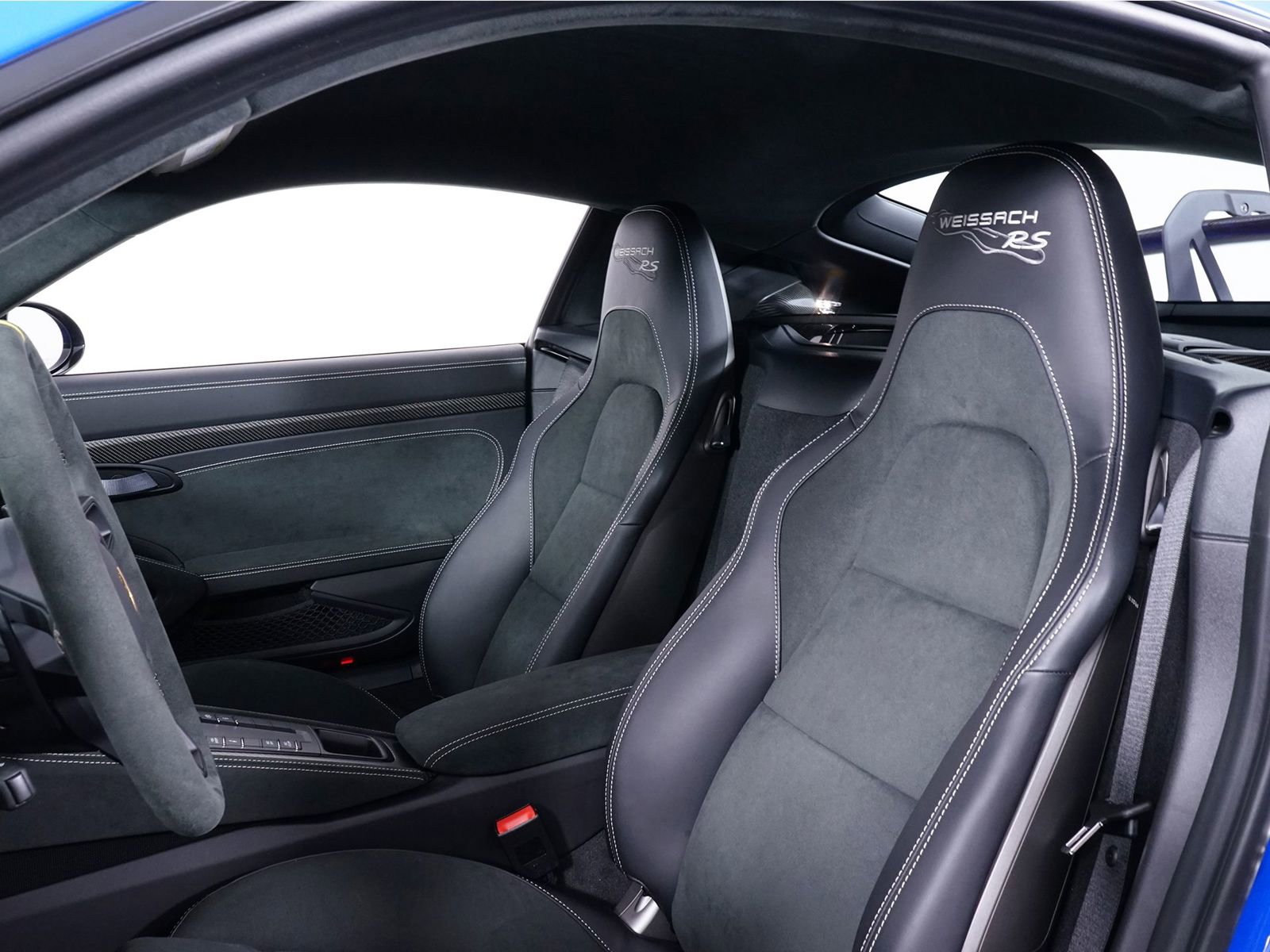Used 2025 Porsche 718 Cayman GT4 RS image 27