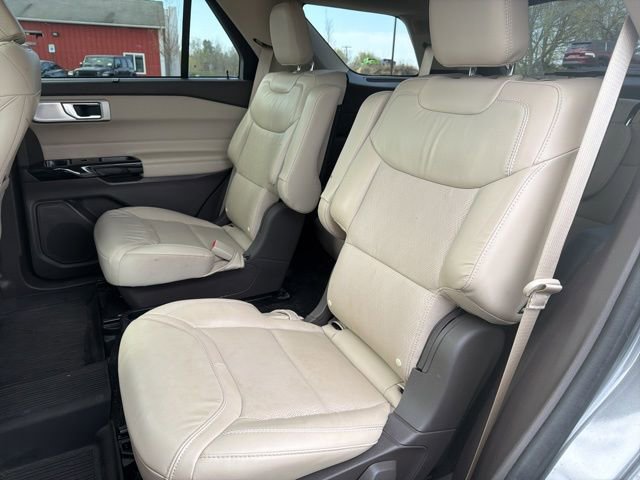 Used 2021 Ford Explorer Platinum w/ Equipment Group 601A AWD/4WD image 9