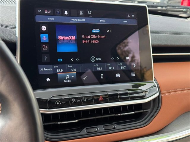 Used 2022 Jeep Compass Limited image 16