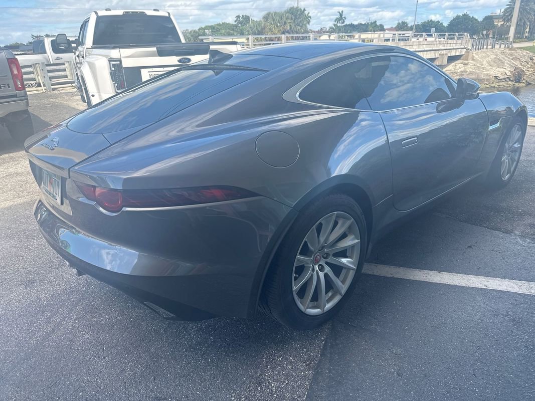 Used 2018 Jaguar F-TYPE Coupe image 7