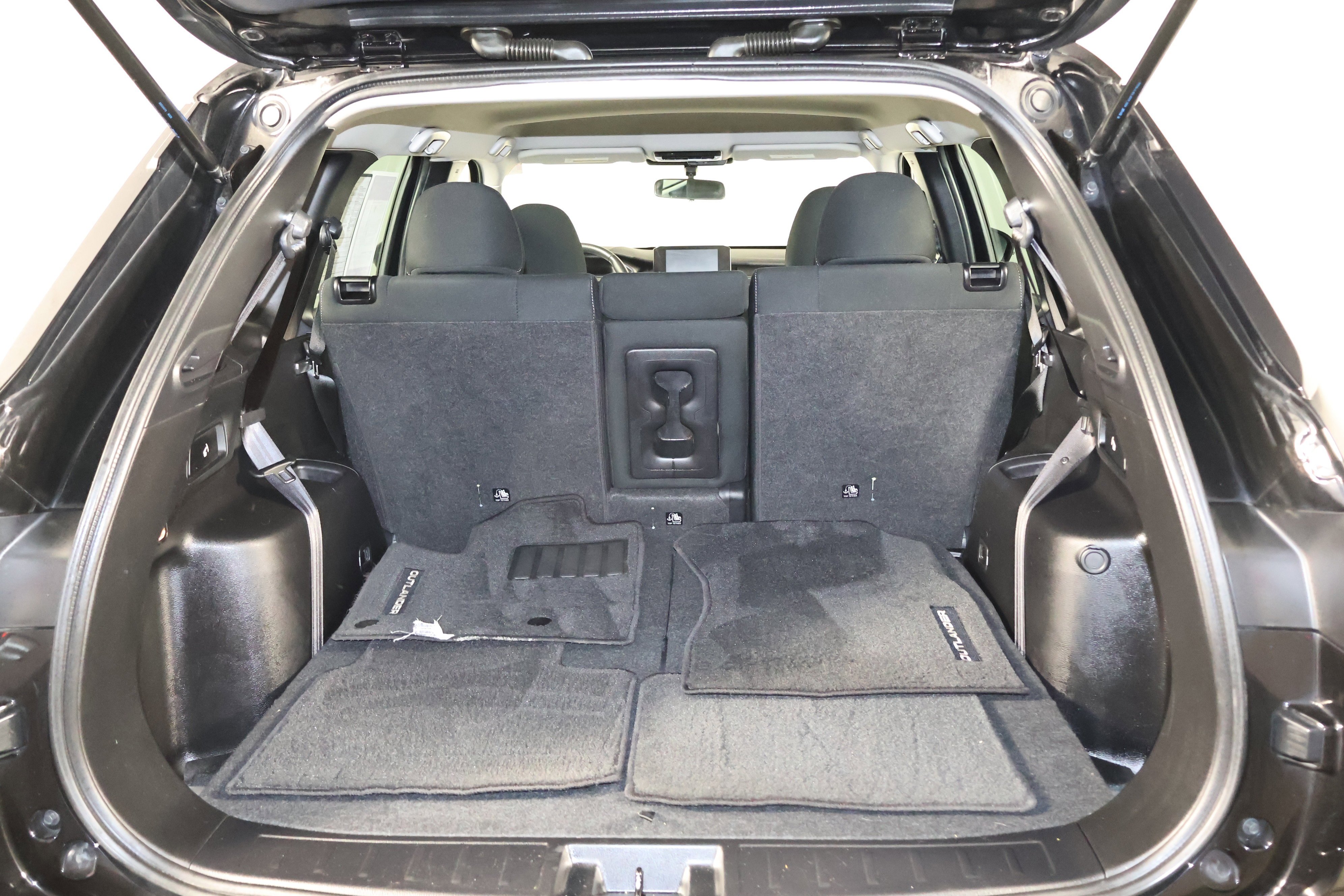 Used 2023 Mitsubishi Outlander ES AWD/4WD image 45