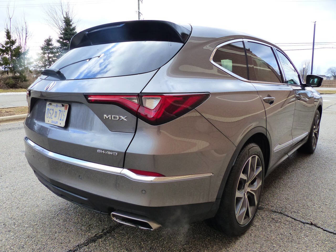 Used 2024 Acura MDX SH-AWD w/ Technology Package image 10