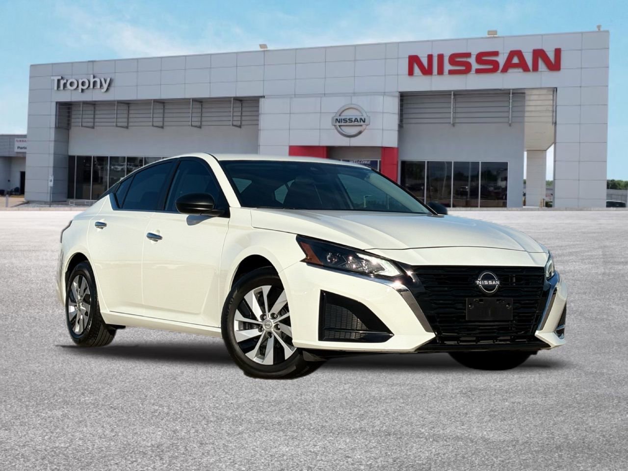 Used 2025 Nissan Altima 2.5 S image 1