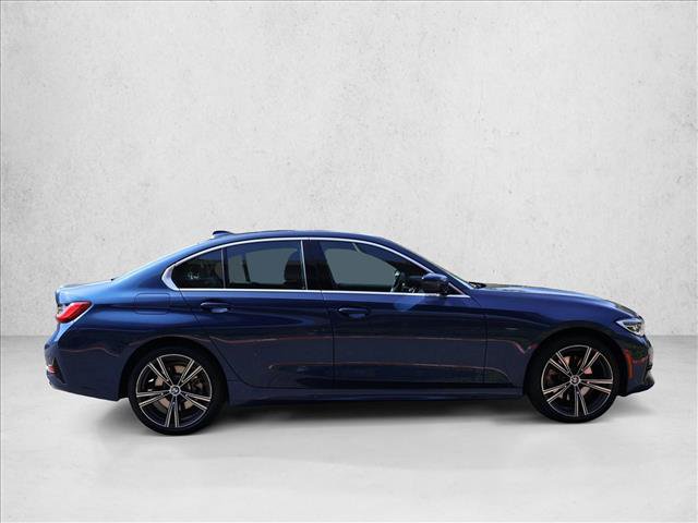 Used 2022 BMW 330i xDrive Sedan w/ Premium Package 2 AWD/4WD image 5