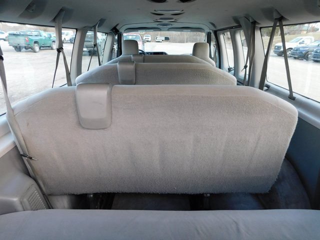 Used 2012 Ford E-350 and Econoline 350 XLT RWD image 23