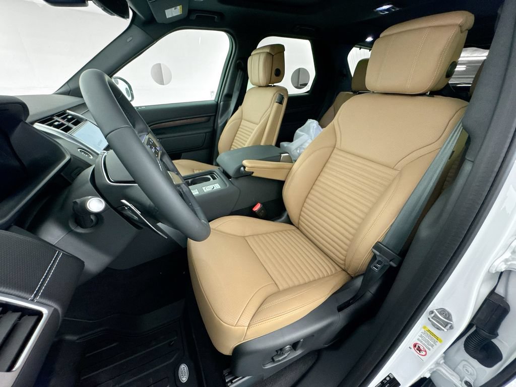 New 2026 Land Rover Discovery Dynamic SE AWD/4WD image 21