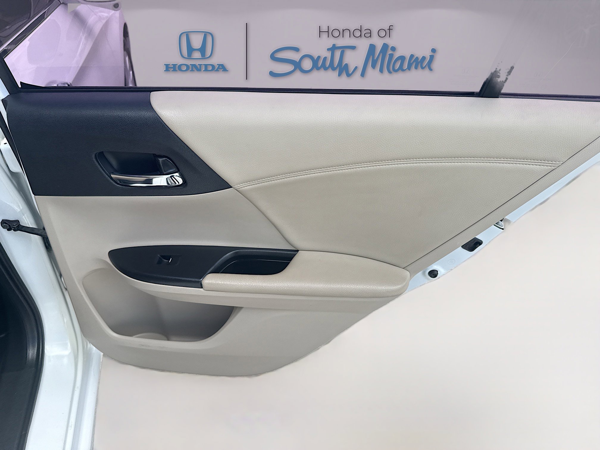 Used 2015 Honda Accord EX-L image 31
