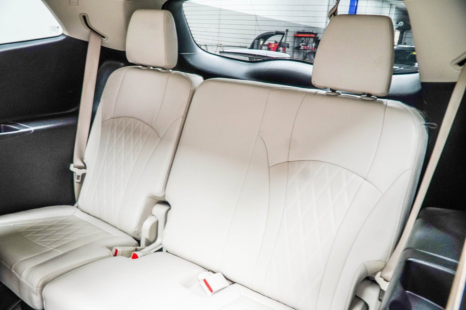 Used 2023 Buick Enclave Avenir image 42