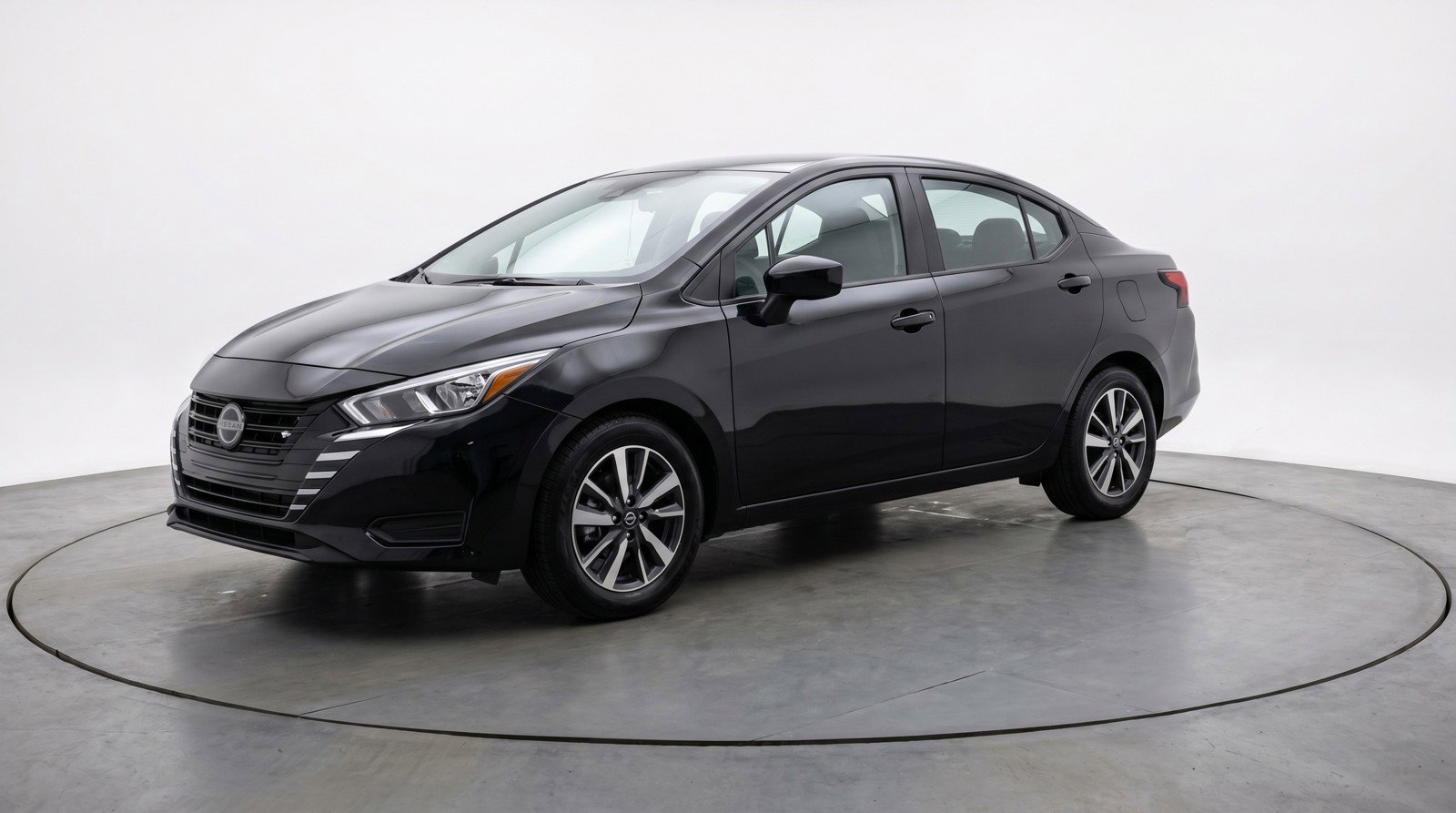Used 2025 Nissan Versa SV FWD image 3