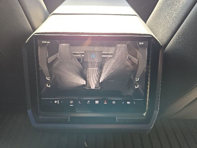 Used 2024 Tesla Cybertruck AWD Crew Cab image 10