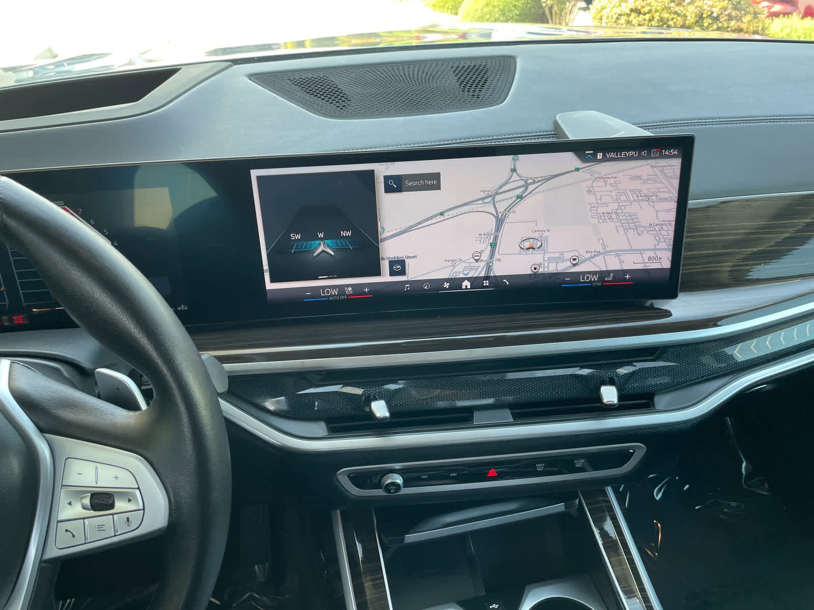 Used 2024 BMW X7 xDrive40i image 13