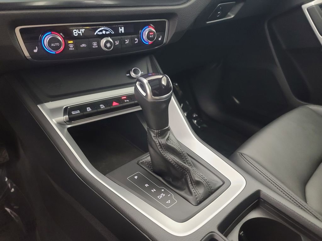 Used 2025 Audi Q3 2.0T Premium AWD/4WD image 38
