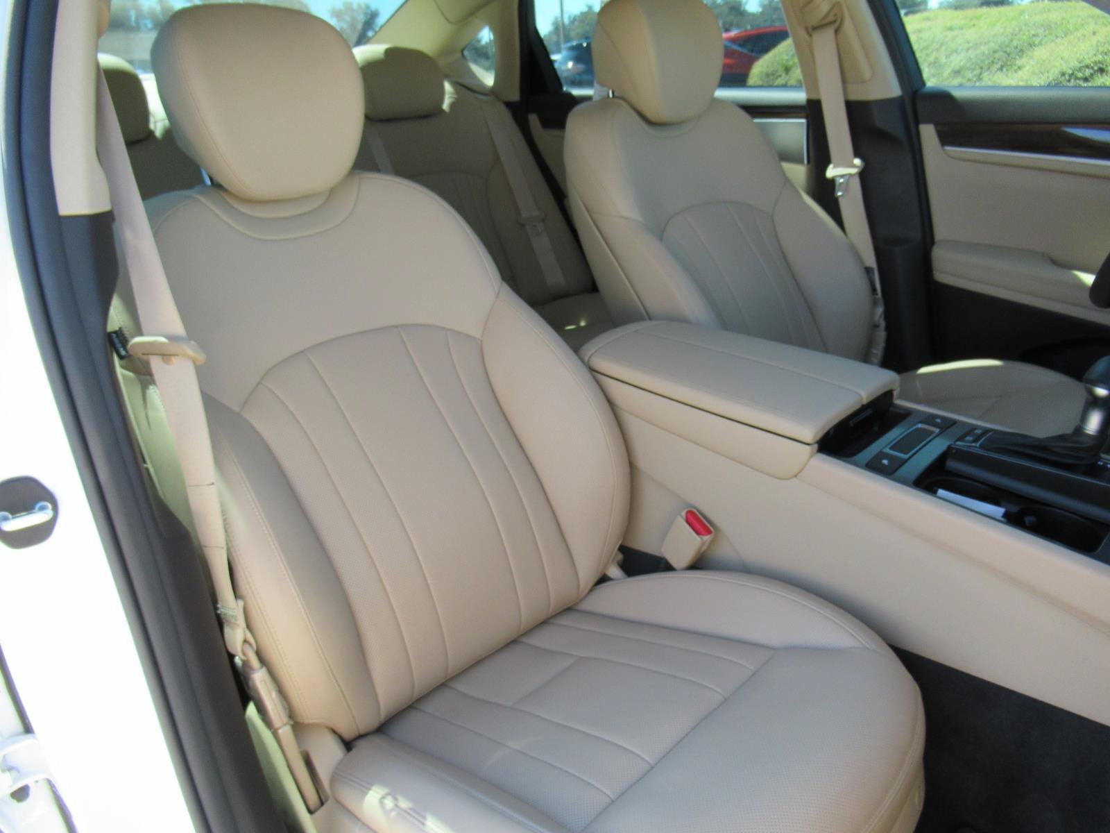 Used 2020 Genesis G80 3.8 RWD image 8
