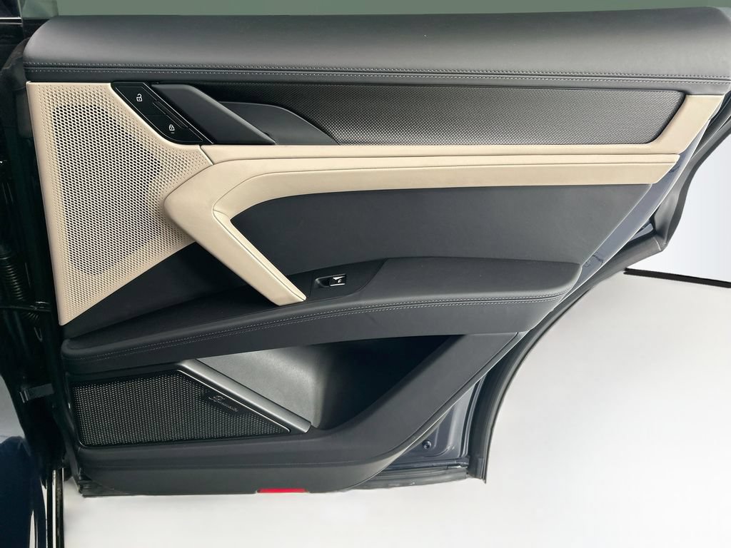 New 2026 Porsche Cayenne Turbo AWD/4WD image 27