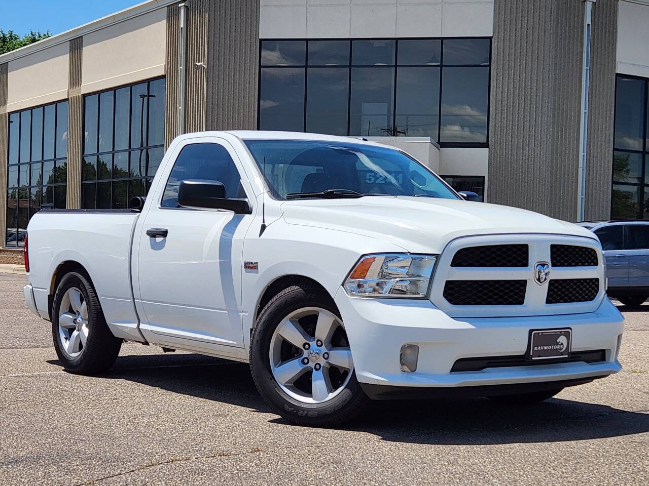 Used 2014 RAM 1500 Express RWD image 24