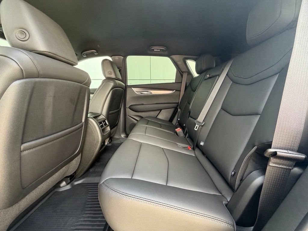 New 2026 Cadillac XT5 Luxury w/ LPO, Floor Liner Package FWD image 21