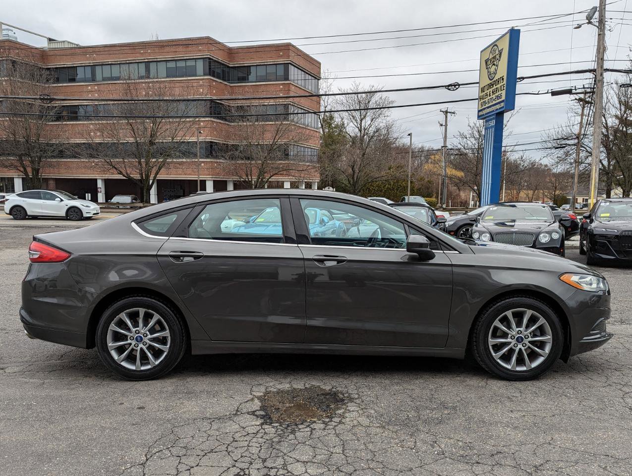 Used 2017 Ford Fusion S image 6