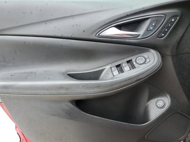 Used 2020 Buick Encore GX Essence w/ Experience Buick Package image 25