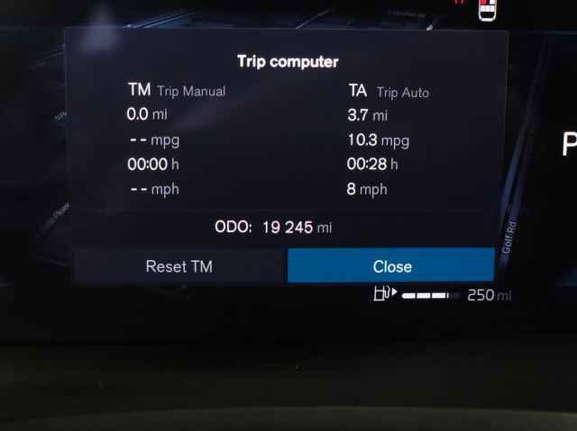 Certified 2025 Volvo V60 B5 Cross Country Plus image 22