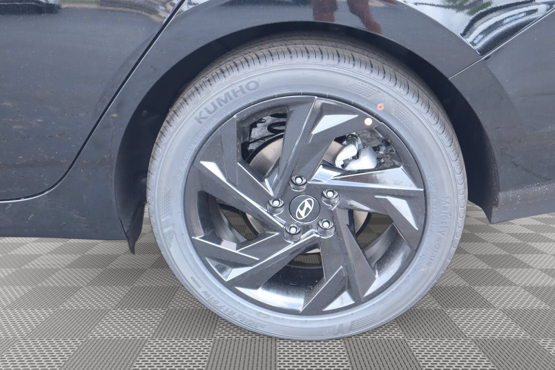 New 2026 Hyundai Elantra Sport FWD image 5