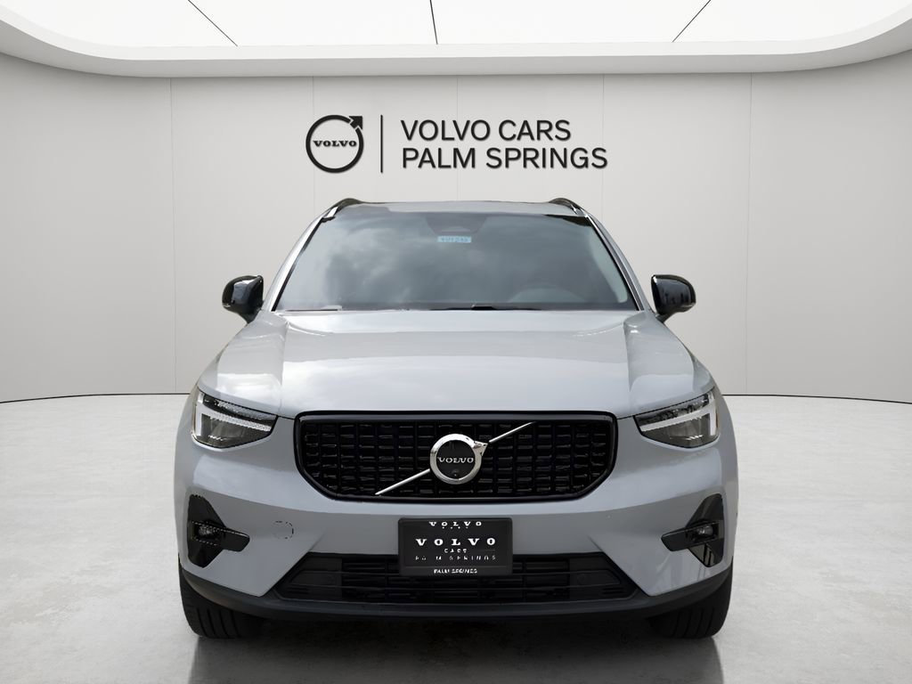 New 2025 Volvo XC40 B5 Plus w/ Climate Package AWD/4WD image 5