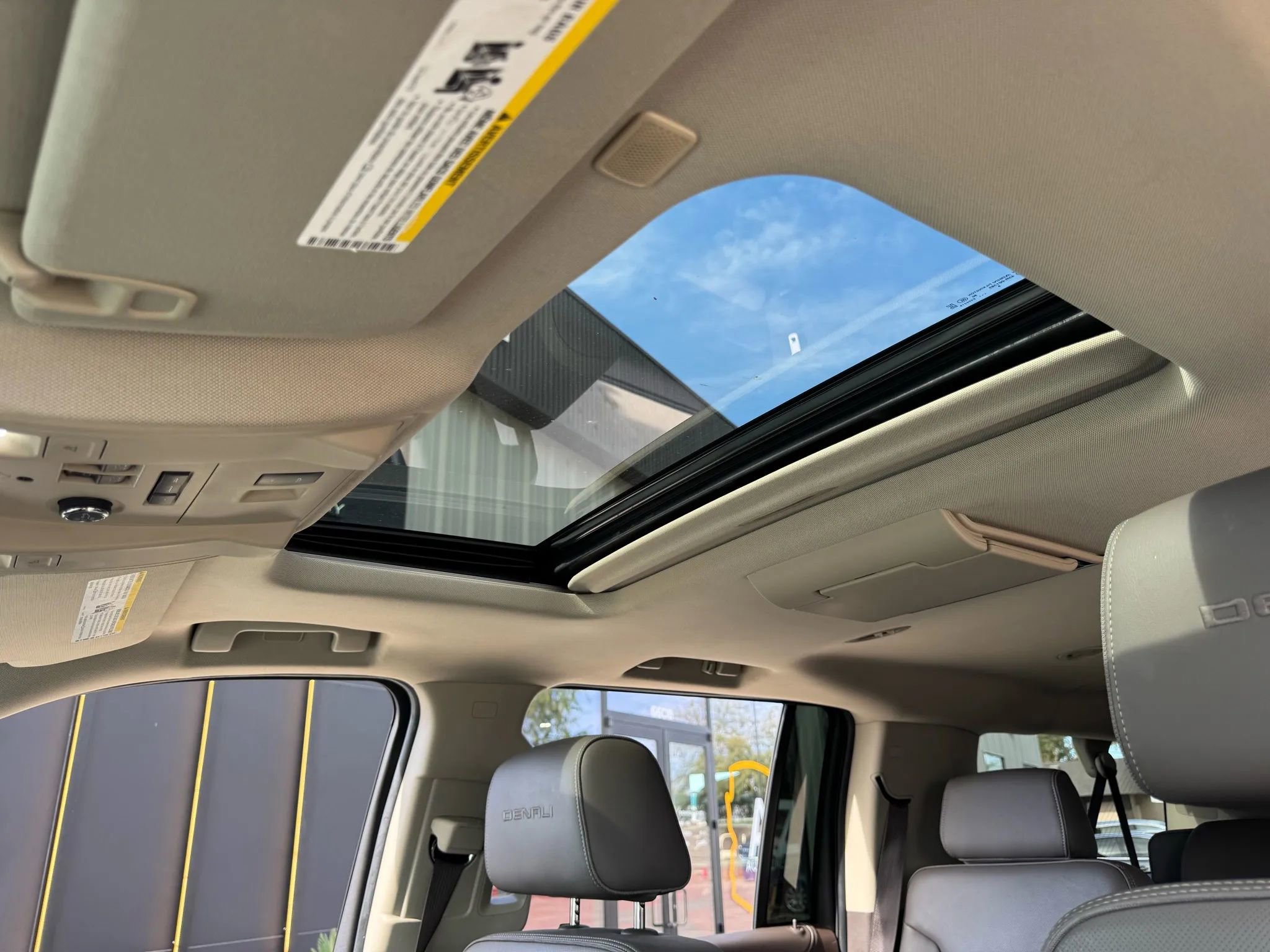 Used 2019 GMC Yukon XL Denali w/ Denali Ultimate Package image 28