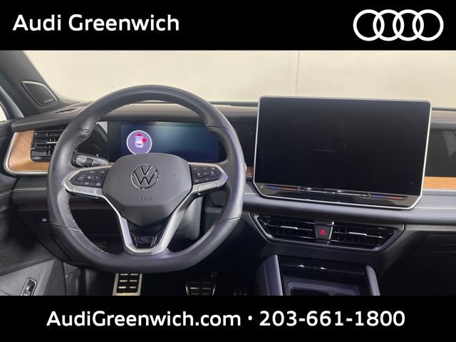 Used 2025 Volkswagen Tiguan SEL R-Line AWD/4WD image 19