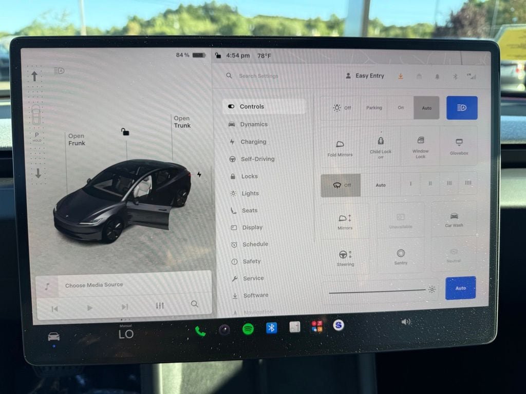 Used 2025 Tesla Model 3 Long Range RWD image 28