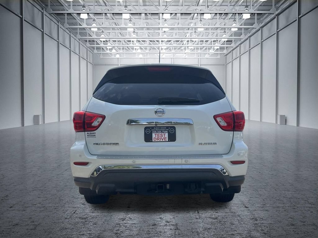 Used 2017 Nissan Pathfinder Platinum FWD image 10